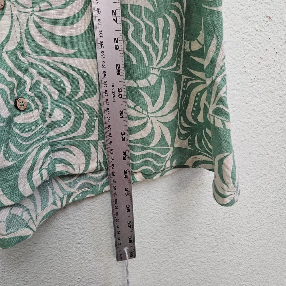 RVCA button front